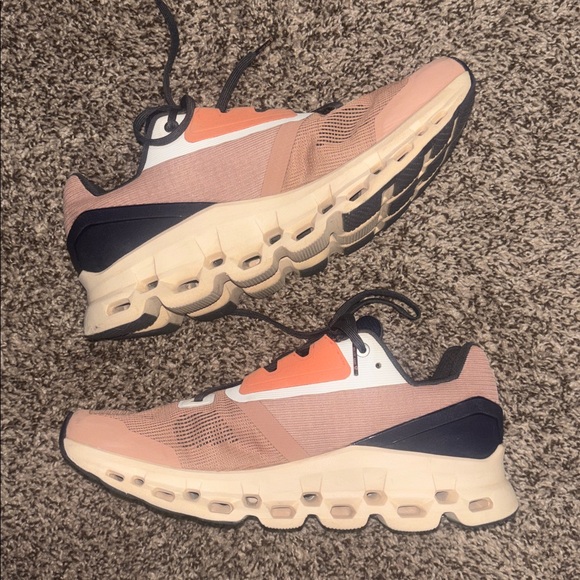 On Cloudstratus V2 Womens Road Running Shoes - Picture 11 of 14